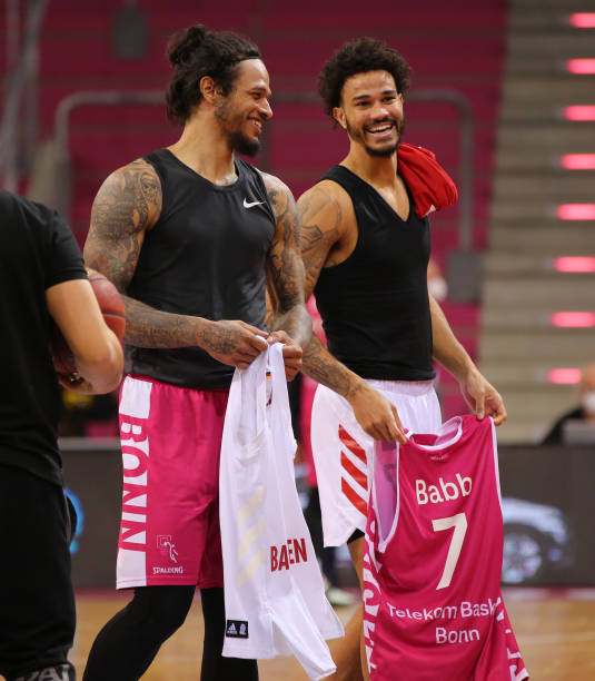 与未来的挑 与未来的挑